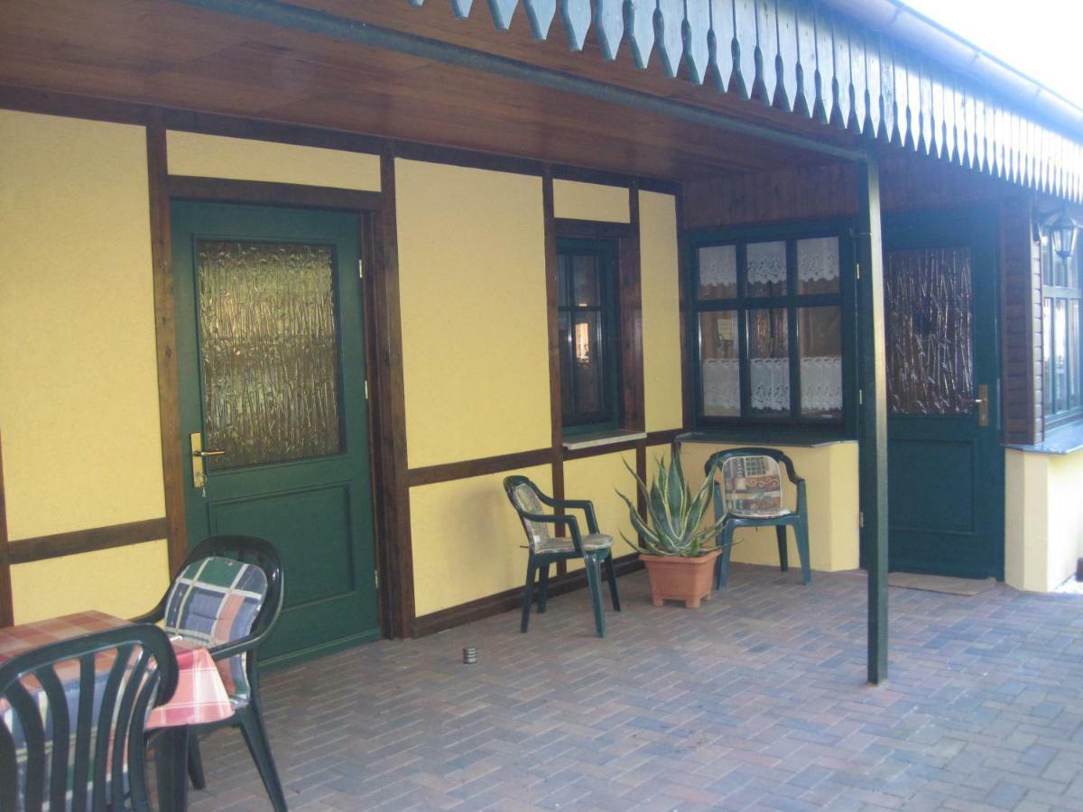 Pension Zum Weissen Hirsch Reitwein Exterior photo